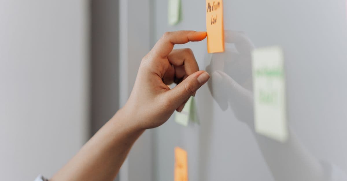 Diagram pipeline CI/CD untuk SaaS berbasis Node.js di Indonesia